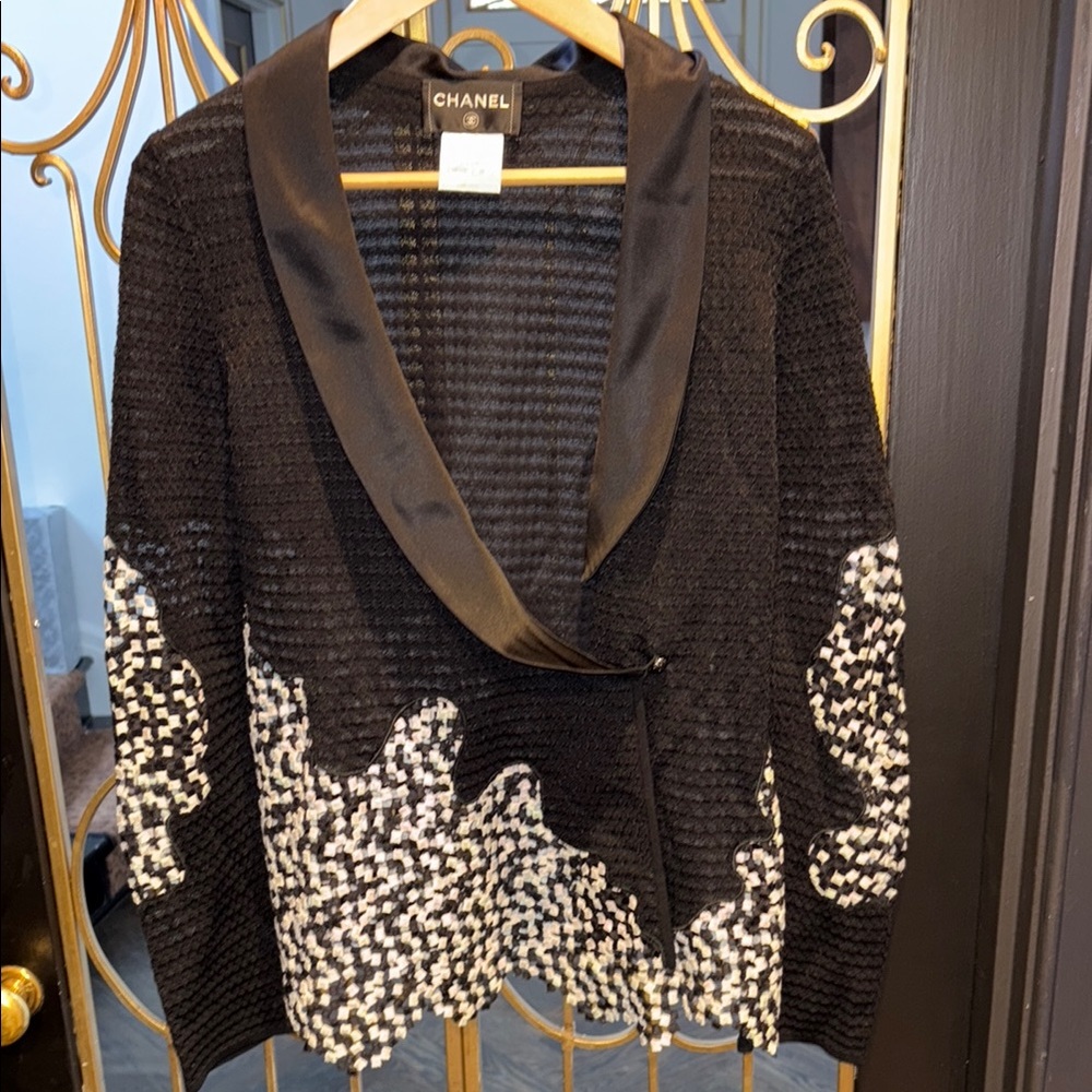 Chanel Black and White Women's blazer crochet mesh silk collar Jacket 38